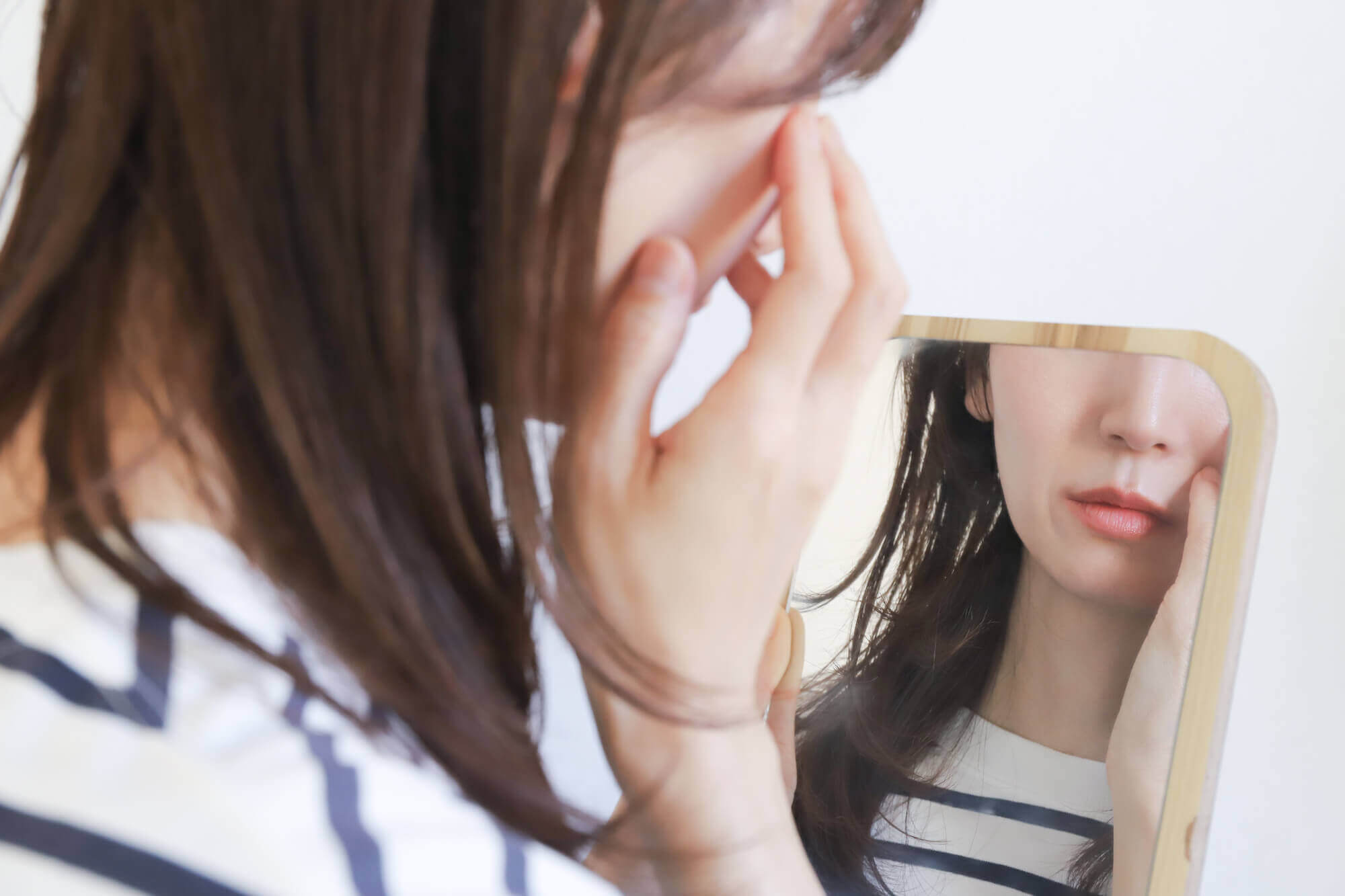 フェイスリフトのダウンタイムの経過と注意点