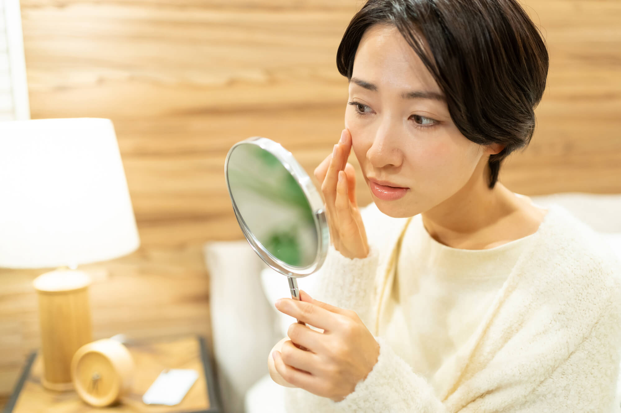 目の下のたるみがひどい原因は?