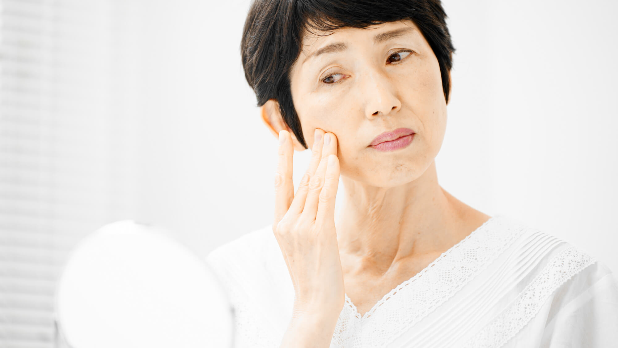 東京・銀座で眉下切開・眉下リフトの美容クリニックzclinicの画像5