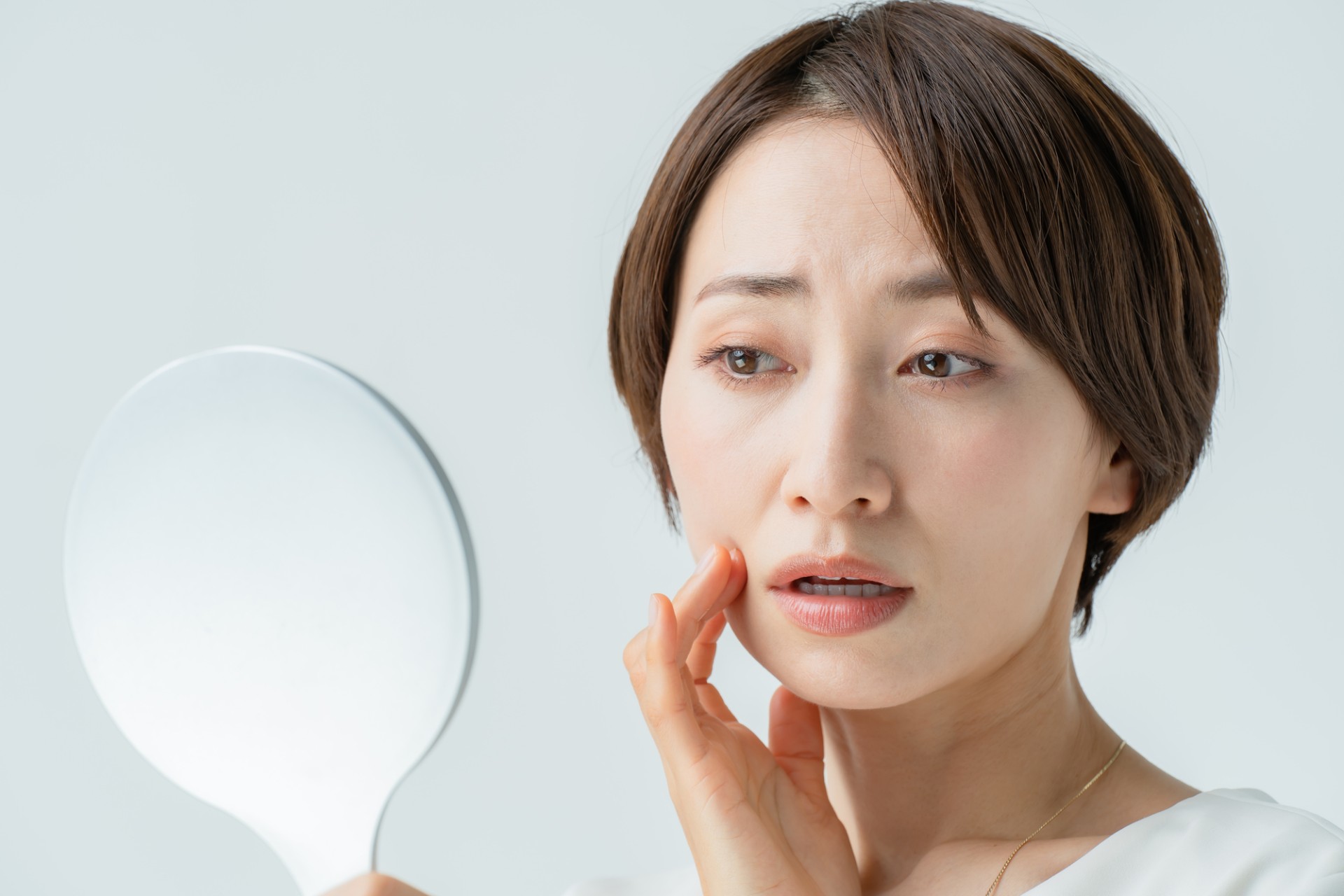 顔の脂肪注入で後悔したときはどうすればよい?