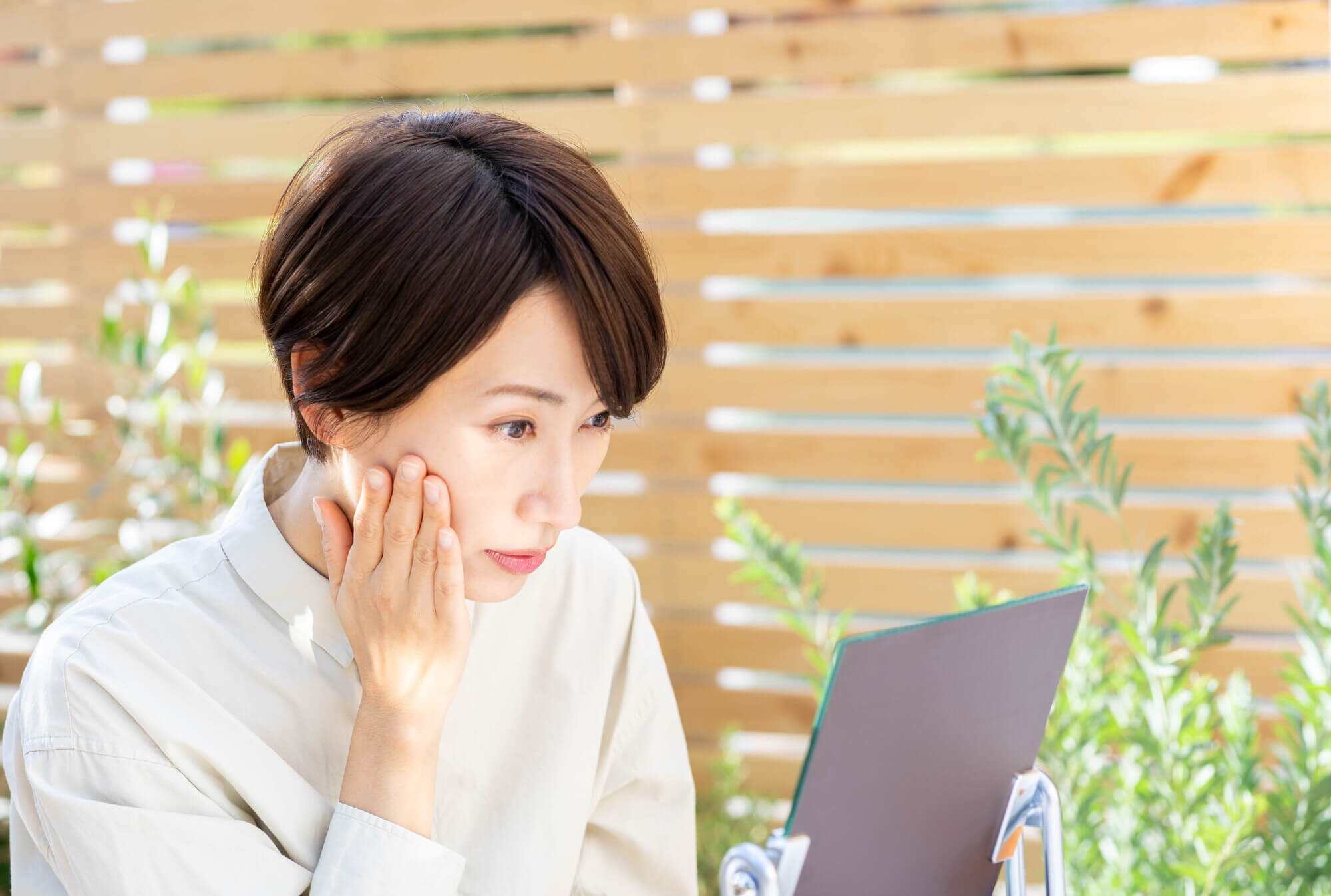 ほうれい線の脂肪注入で知っておくべきデメリット