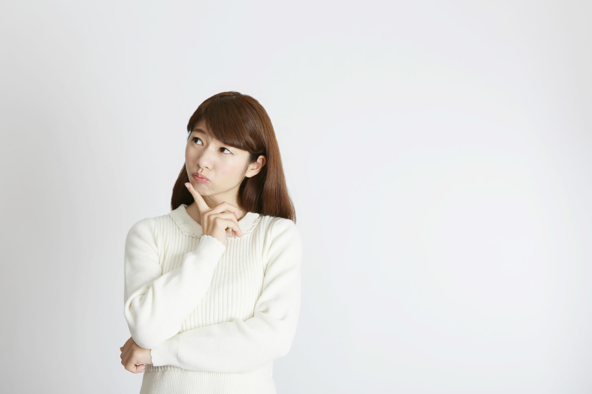 ほうれい線改善｜脂肪注入とヒアルロン酸注入